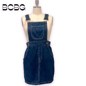 BCBG denim skirt overalls dress style size Small NWOT cute!